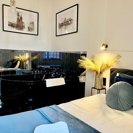 Krakow Old Town Apartment Jacuzzi - Wymeldowanie Do 13 Exteriör bild